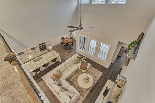 221 Christine Manor, Montgomery, TX 77316