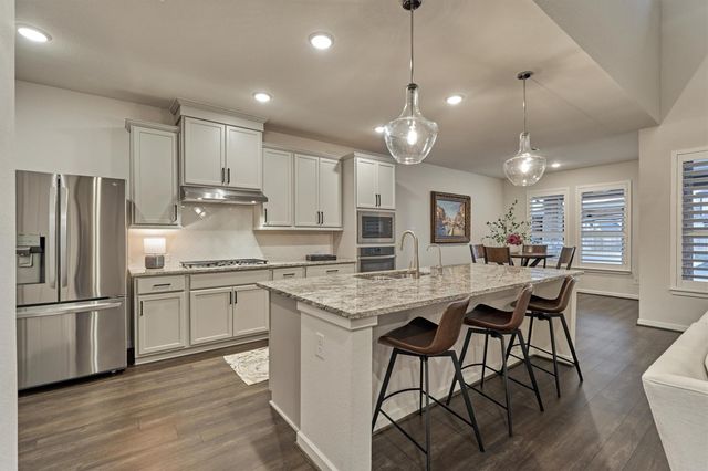 221 Christine Manor, Montgomery, TX 77316