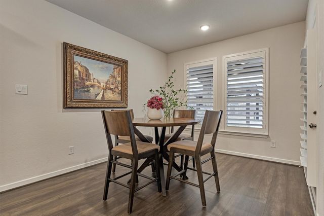 221 Christine Manor, Montgomery, TX 77316