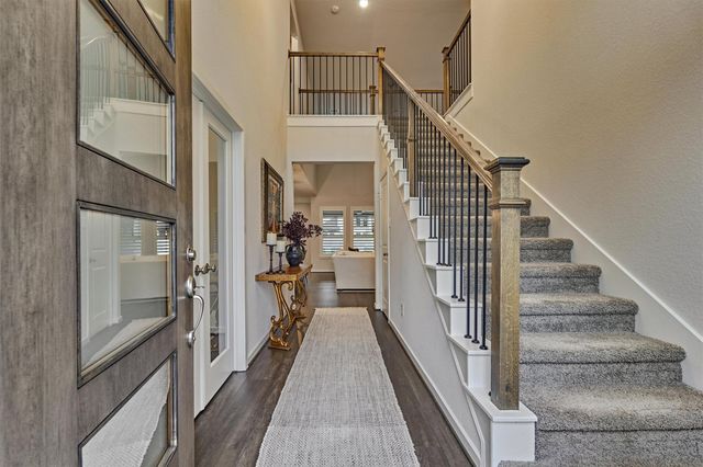 221 Christine Manor, Montgomery, TX 77316