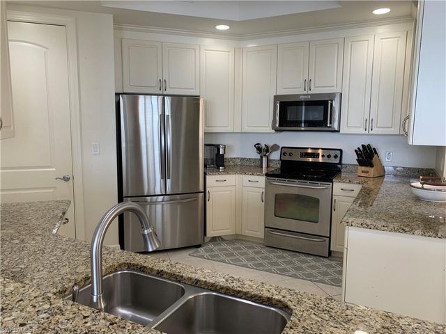 2090 W First ST 2805, Fort Myers, FL 33901