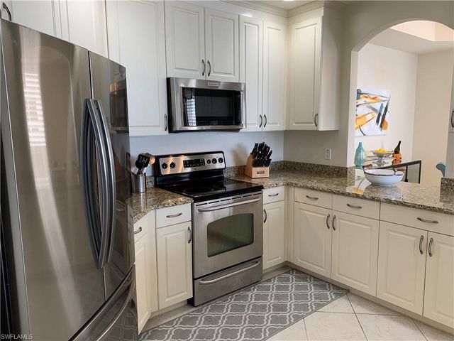 2090 W First ST 2805, Fort Myers, FL 33901