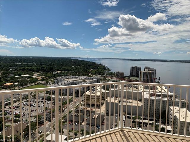 2090 W First ST 2805, Fort Myers, FL 33901