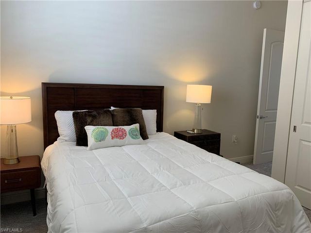 2090 W First ST 2805, Fort Myers, FL 33901