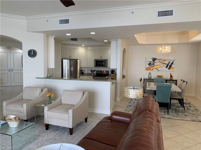 2090 W First ST 2805, Fort Myers, FL 33901