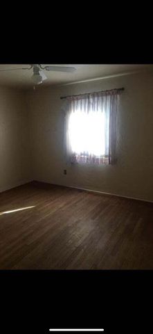 825 Palomas Drive SE, Albuquerque, NM 87108