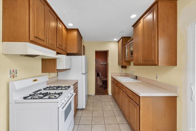 2609 Anzio Avenue, South Bend, IN 46615