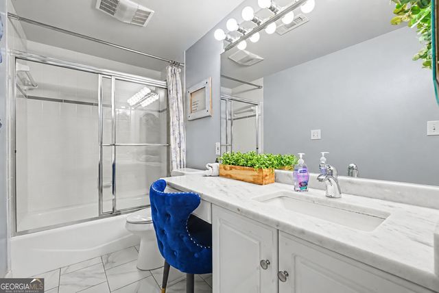 290 Saddle Lake Drive, Roswell, GA 30076