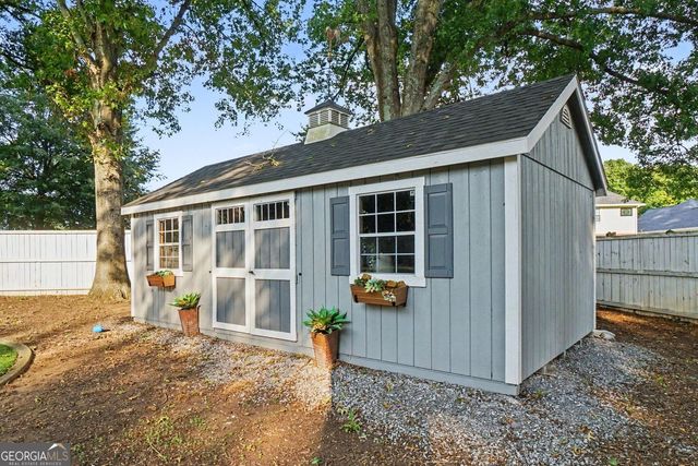 290 Saddle Lake Drive, Roswell, GA 30076