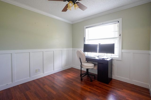 120 W Swan Pkwy W W, Royal Palm Beach, FL 33411