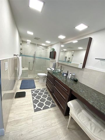 2400 Presidential Way 1104, West Palm Beach, FL 33401