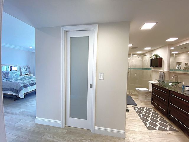 2400 Presidential Way 1104, West Palm Beach, FL 33401