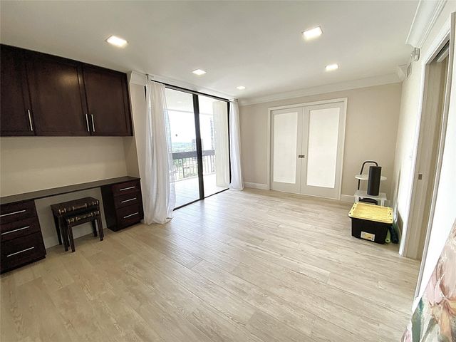 2400 Presidential Way 1104, West Palm Beach, FL 33401