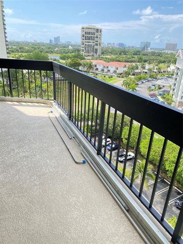 2400 Presidential Way 1104, West Palm Beach, FL 33401
