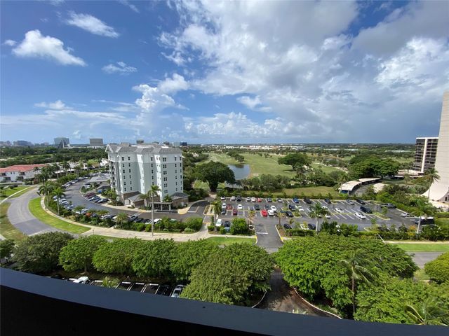 2400 Presidential Way 1104, West Palm Beach, FL 33401