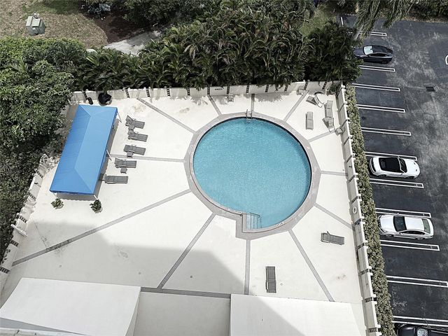 2400 Presidential Way 1104, West Palm Beach, FL 33401