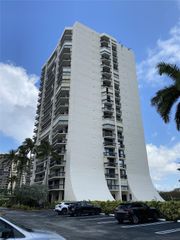 2400 Presidential Way 1104, West Palm Beach, FL 33401