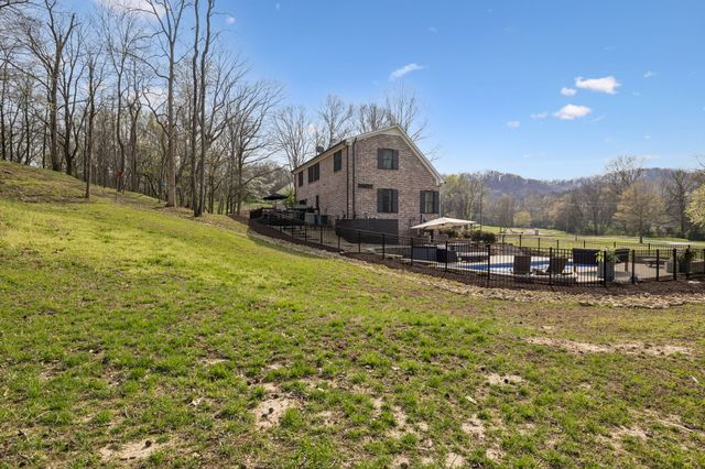 4694 Bennett Hollow Rd, Thompsons Station, TN 37179