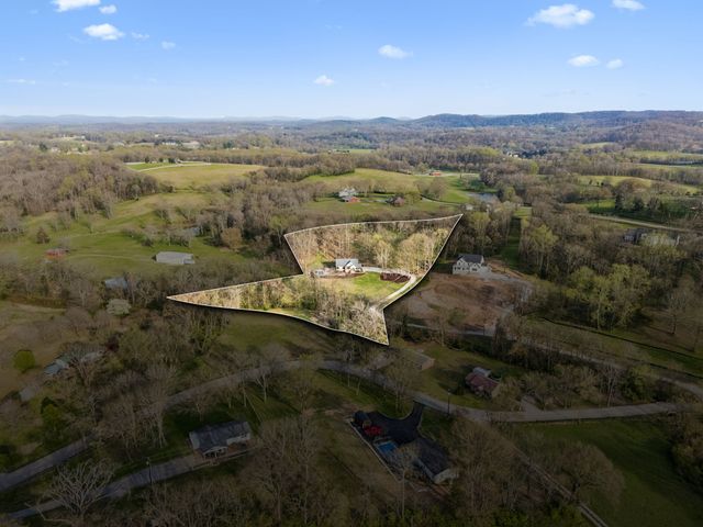 4694 Bennett Hollow Rd, Thompsons Station, TN 37179