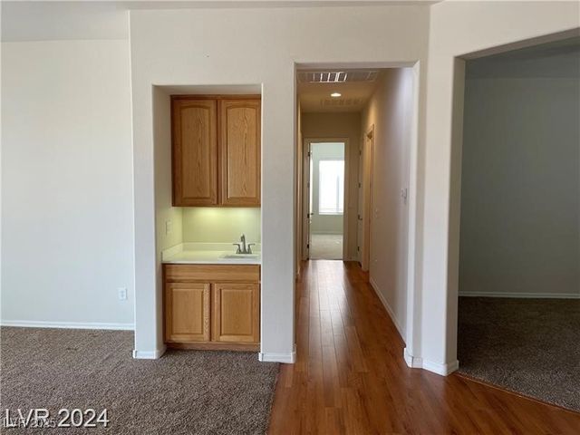 2084 Clearwater Lake Drive, Henderson, NV 89044