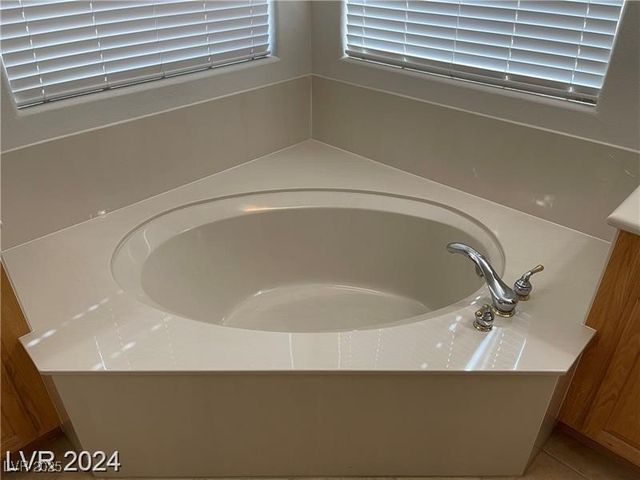 2084 Clearwater Lake Drive, Henderson, NV 89044