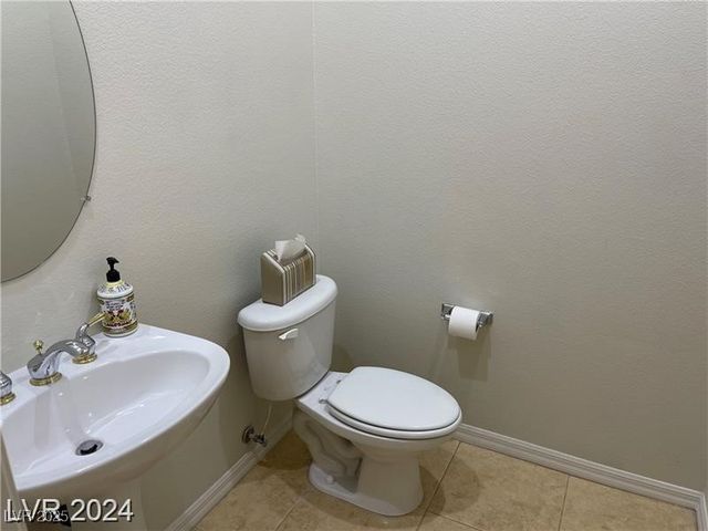 2084 Clearwater Lake Drive, Henderson, NV 89044