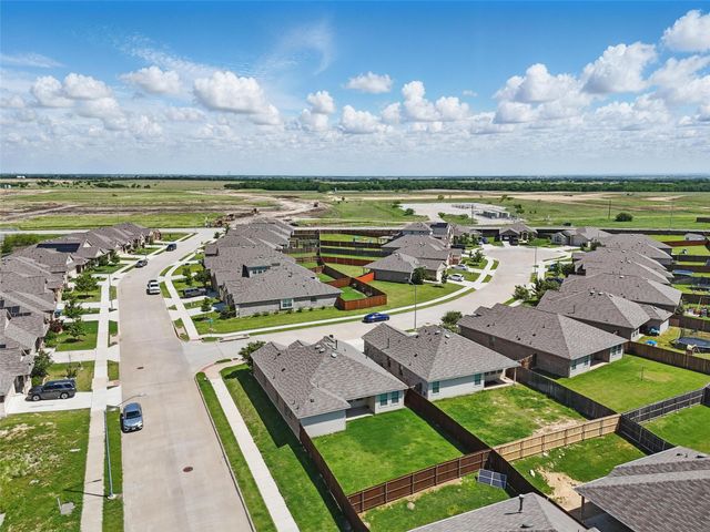 837 Amberwood Court, Fort Worth, TX 76052