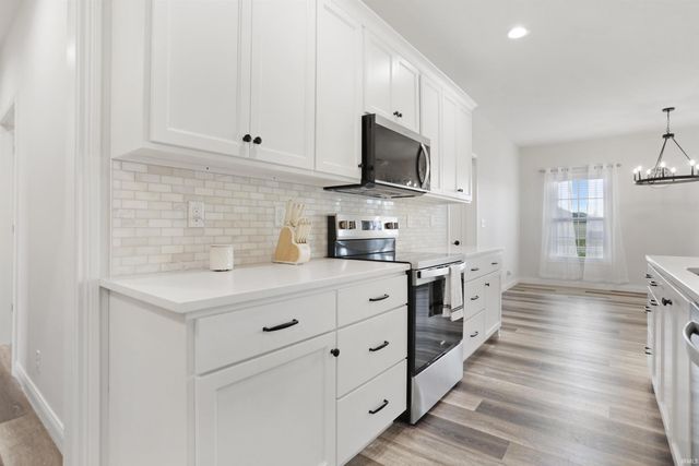 3539 Sand Drive, Newburgh, IN 47630