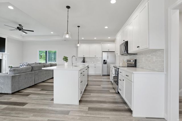 3539 Sand Drive, Newburgh, IN 47630