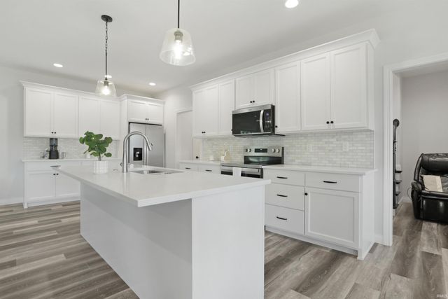 3539 Sand Drive, Newburgh, IN 47630