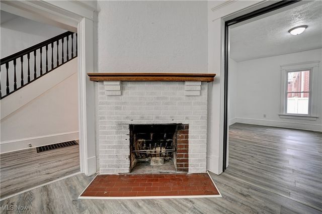 214 2nd Street SE, New Philadelphia, OH 44663