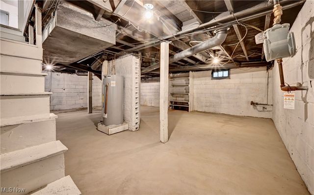 214 2nd Street SE, New Philadelphia, OH 44663