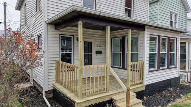 214 2nd Street SE, New Philadelphia, OH 44663