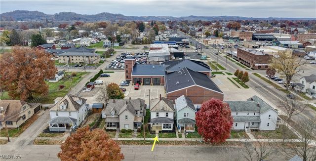 214 2nd Street SE, New Philadelphia, OH 44663