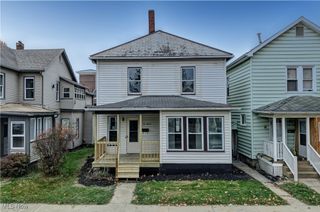 214 2nd Street SE, New Philadelphia, OH 44663