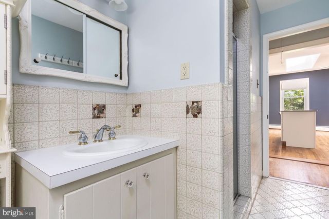 4444 BERGSTROM RD, Doylestown, PA 18902