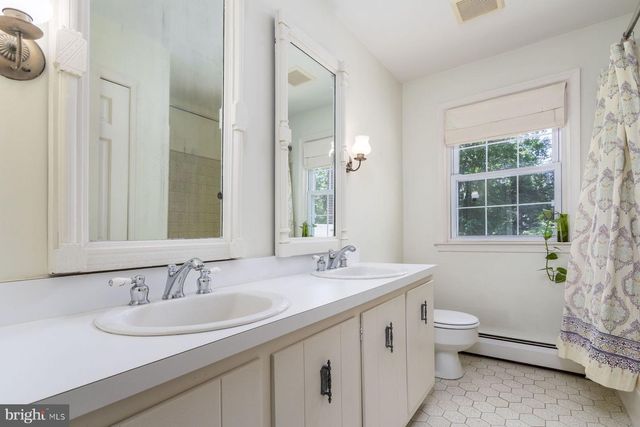 4444 BERGSTROM RD, Doylestown, PA 18902