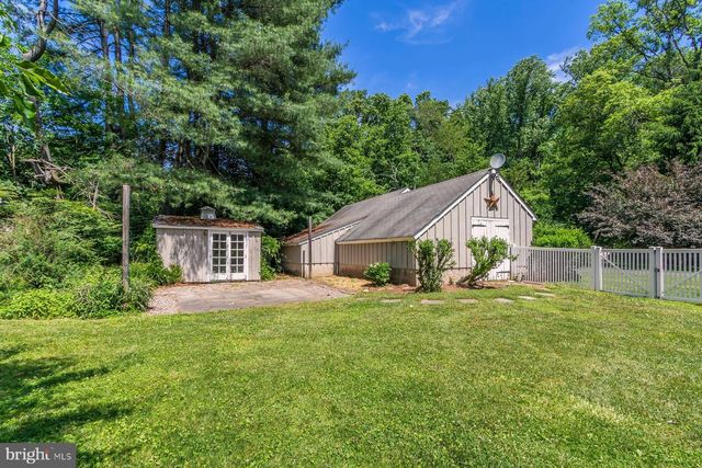 4444 BERGSTROM RD, Doylestown, PA 18902