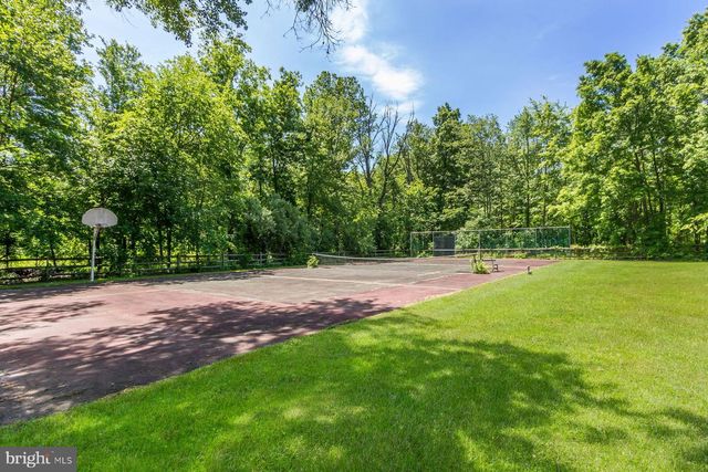 4444 BERGSTROM RD, Doylestown, PA 18902