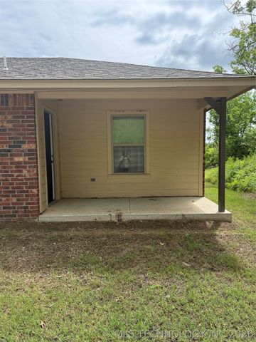 403 N Kates Avenue, Claremore, OK 74017