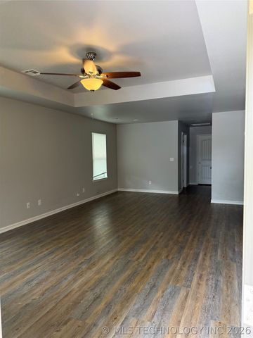 403 N Kates Avenue, Claremore, OK 74017