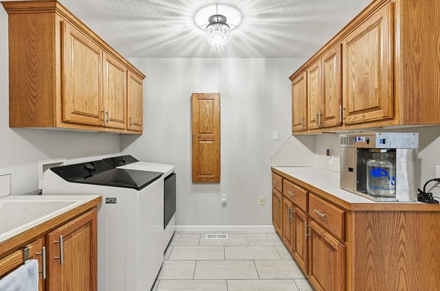 305 E 1ST Street, Malvern, IA 51551