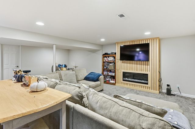 305 E 1ST Street, Malvern, IA 51551