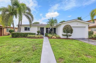 3784 NW 37th St, Lauderdale Lakes, FL 33309