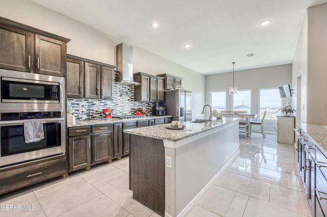 2375 Enchanted Peaks Lane, El Paso, TX 79911