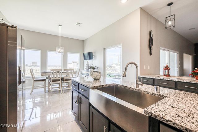 2375 Enchanted Peaks Lane, El Paso, TX 79911