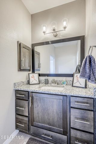 2375 Enchanted Peaks Lane, El Paso, TX 79911