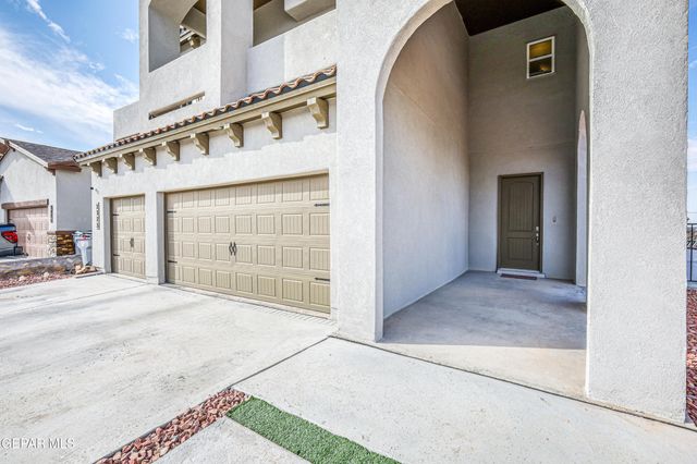 2375 Enchanted Peaks Lane, El Paso, TX 79911