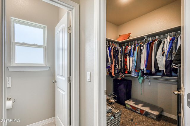 2375 Enchanted Peaks Lane, El Paso, TX 79911