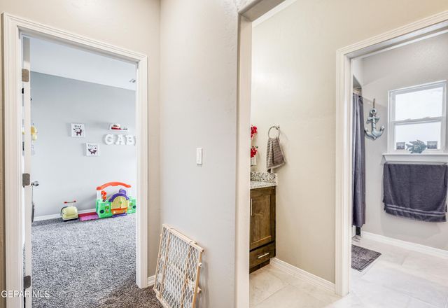 2375 Enchanted Peaks Lane, El Paso, TX 79911